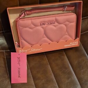 NWT Betsey Johnson Pink Quilted Heart Wristlet Wallet